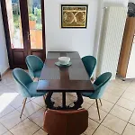 La Casa Di Tita ستريزا